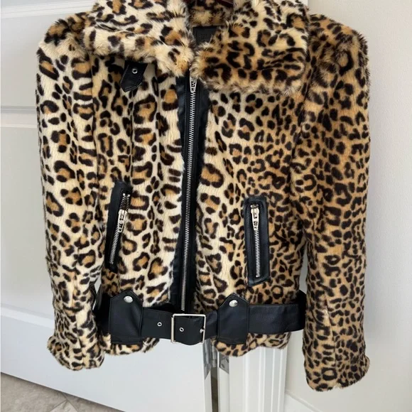 Blank NYC Animal Print Faux Fur Jacket Size XS EUC - Picture 5 of 8
